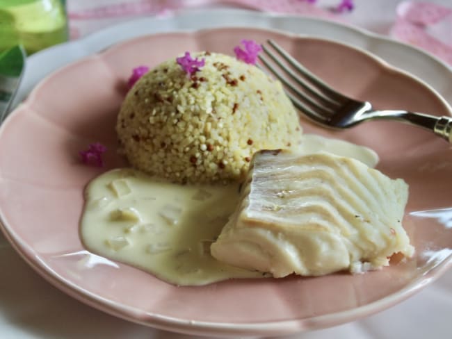 Dos de cabillaud au court-bouillon et sauce beurre blanc