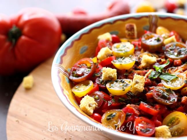 Salade de tomates, bacon et chorizo