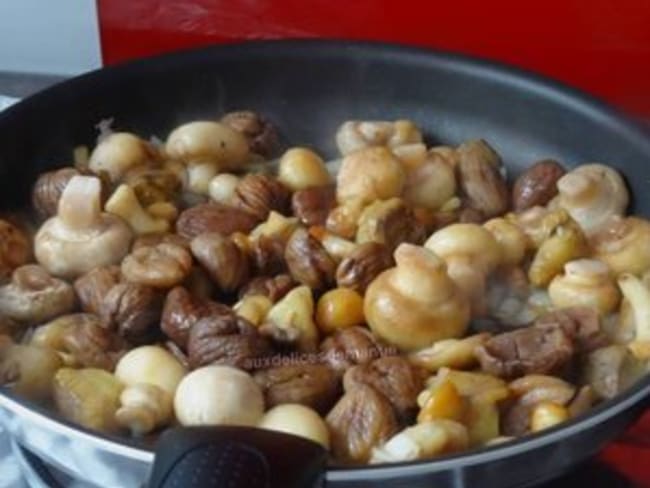 Poêlée de champignons et marrons, au cidre et à la crème