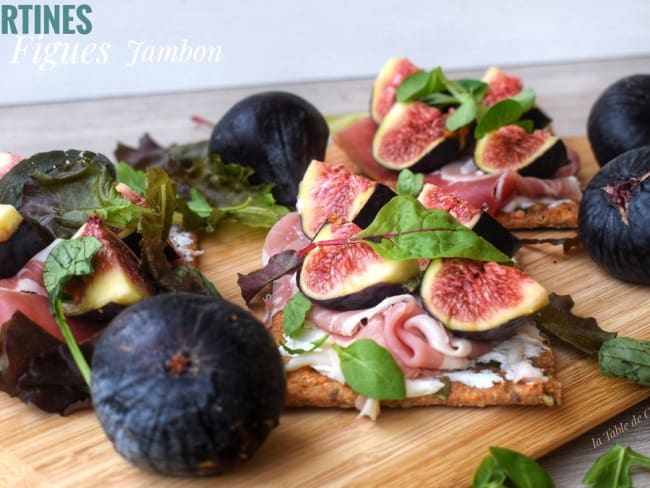 Tartines chèvre figues jambon