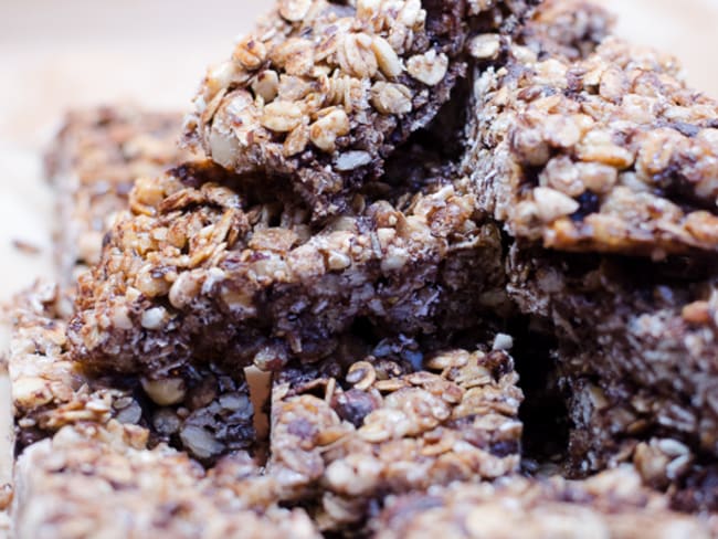 Barres de céréales au chocolat, aux noisettes et aux amandes