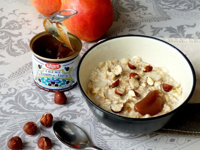 Porridge réconfortant à la crème de marrons, poires et noisettes