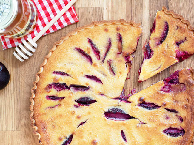 Tarte aux prunes et miel