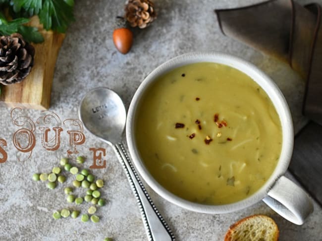 Soupe de pois cassés aux vermicelles et cumin