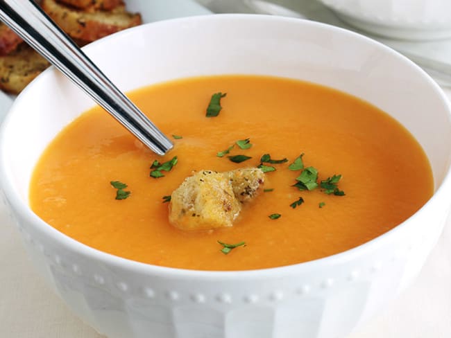 Velouté de potiron ou potimarron, carottes etpommes de terre