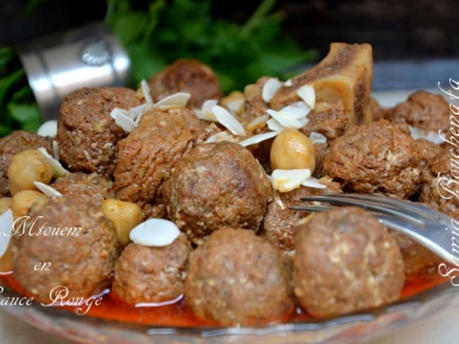 tagine boulettes Algérien sauce rouge