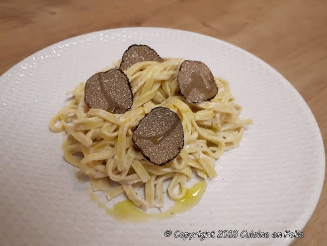 Tagliatelles à la truffe et crème de Pecorino