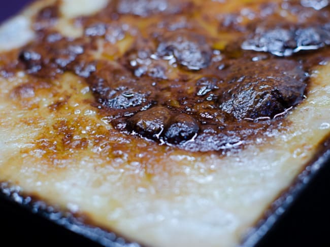 Gratin de pommes de terre et crème à l'ail et gorgonzola