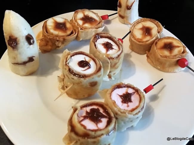 Yeux de monstre pour Halloween en crêpes roulées