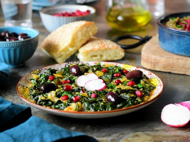 Salade palestinienne de mauve : khobiza