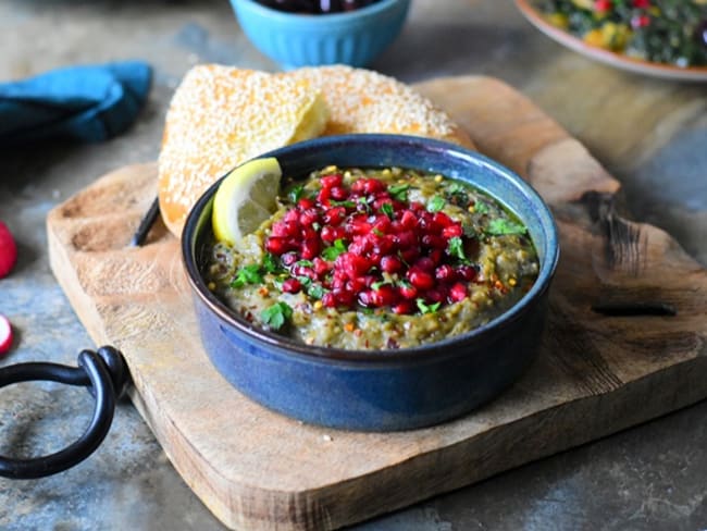 Lentilles aux aubergines et graines de grenade, recette palestinienne