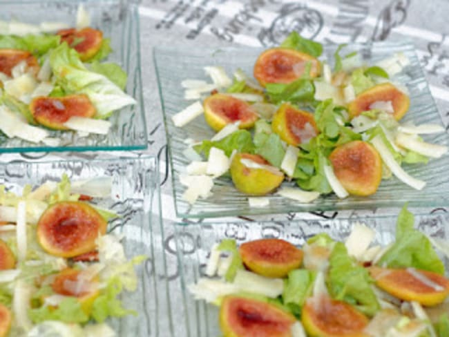 Salade d'automne aux figues et fromage de brebis