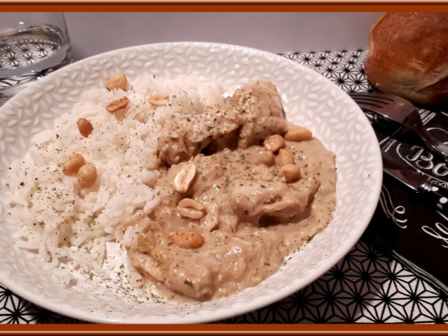 Filets de dinde au lait de coco et beurre de cacahuètes