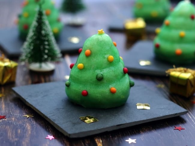 Entremets sapin de Noël pistache et chocolat vegan et sans gluten