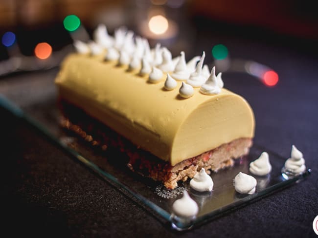 Cheesecake façon bûche de Noël à la mangue sans cuisson