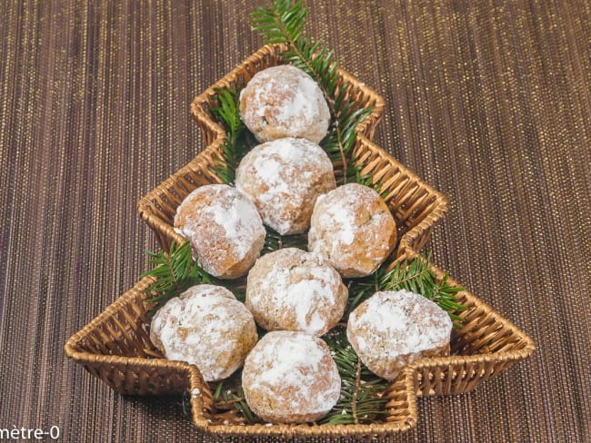 Kourabiedes, biscuits grecs aux amandes