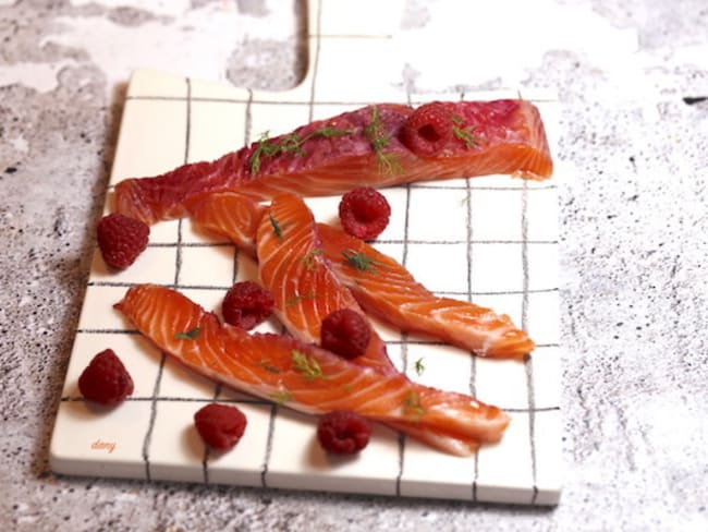 Saumon gravlax à la framboise