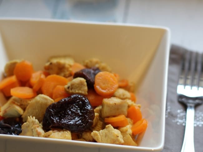 Sauté de dinde aux carottes et pruneaux