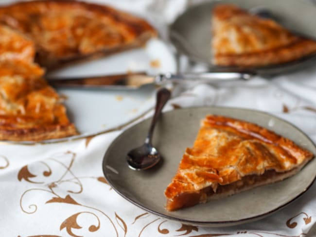 Galette des rois à la pomme pour tirer les rois