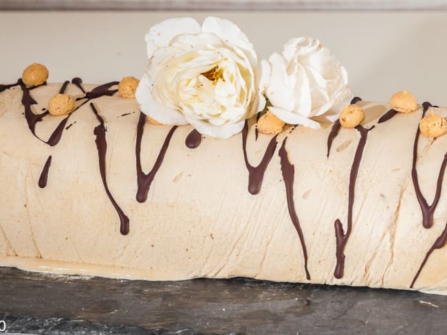 Semifreddo italien au café et aux noisettes