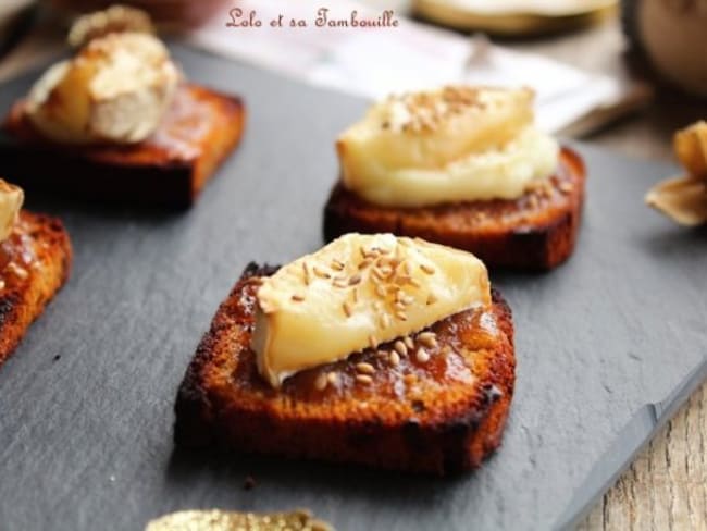 Toasts de pain d’épices au chèvre