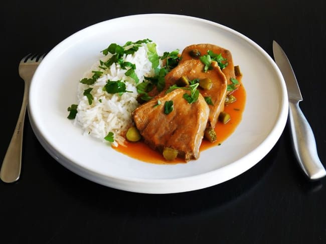 Langue de boeuf et sa sauce piquante tomatée