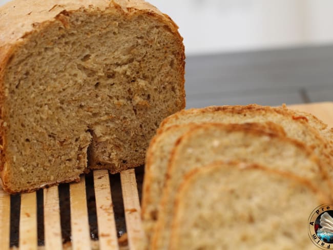 Pain au muesli à la machine