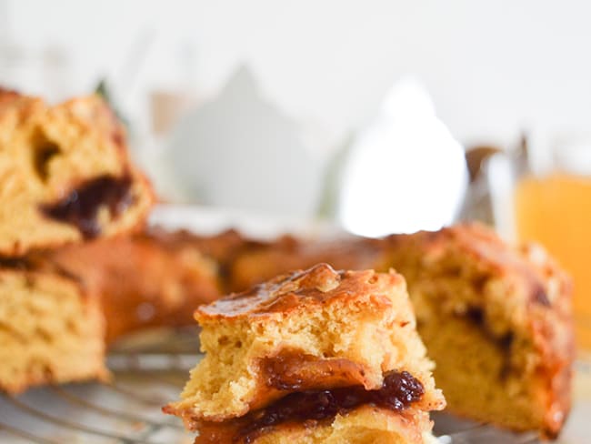 Brioche des rois cerises et chocolat blanc pour l'épiphanie