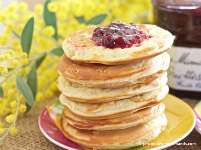 Pancakes à la vanille légers et moelleux