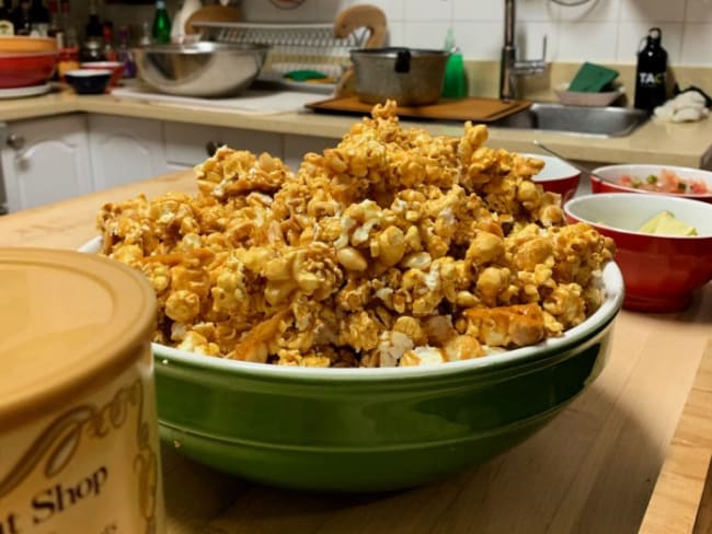 Popcorn caramélisé aux arachides