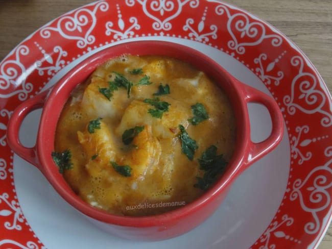 Filets de dorade sébaste et crevettes à la bisque de homard