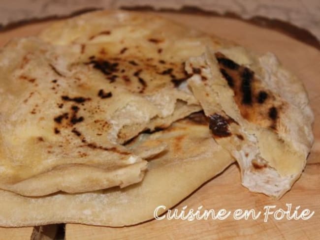 Cheese naan