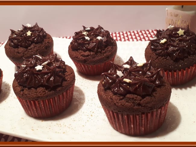 Cupcakes au chocolat et ganache choco-marron