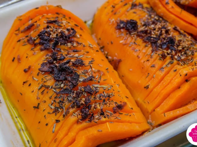 Butternut hasselback au sirop d’érable et mélange d'épices 