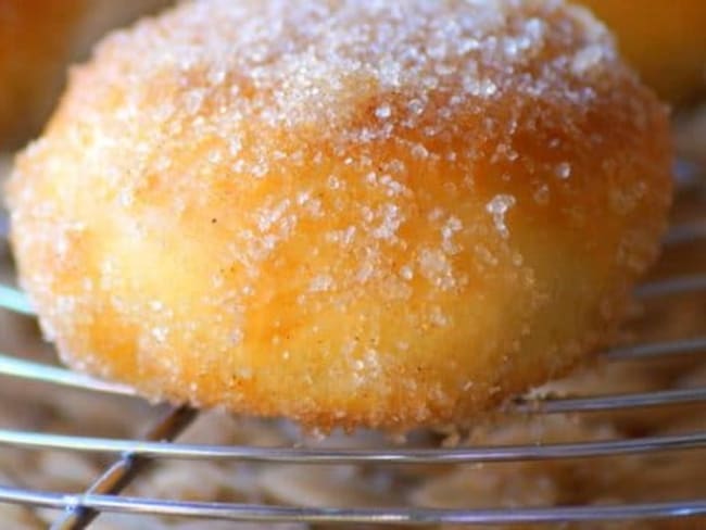 Beignets briochés au four, au sucre, ultra moelleux, sans friture