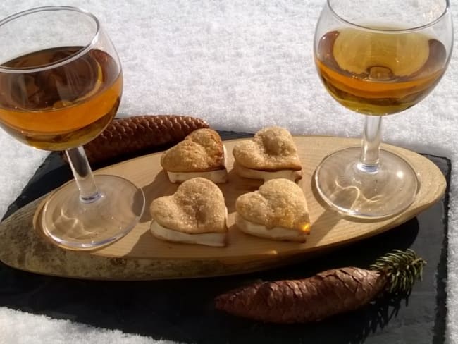 Sèches comtoises, glace au Macvin et glace au miel de sapin du Jura et aux noisettes