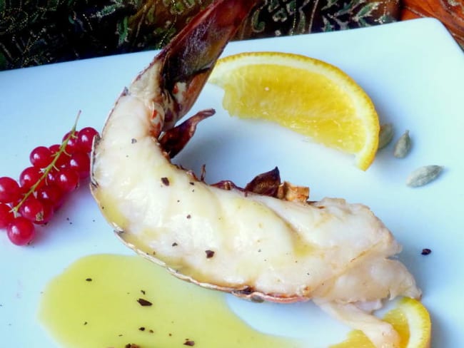 Langouste au four, sauce à l'orange et aux épices