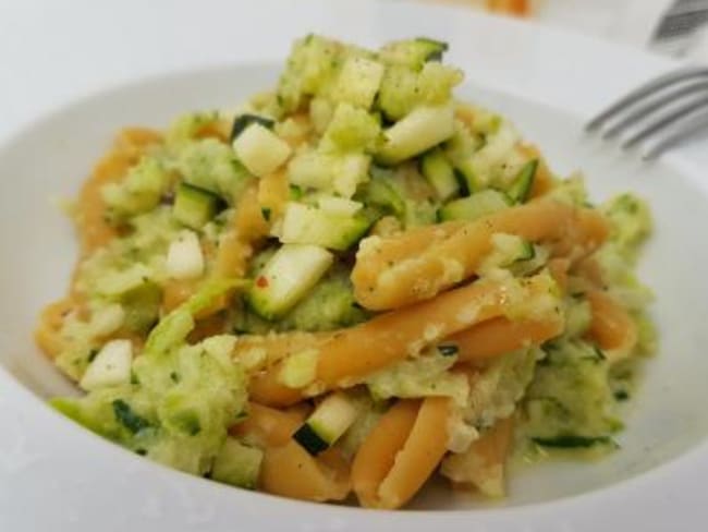 Pâtes à la crème de courgettes