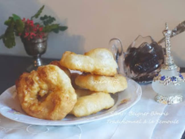 Sfenj au miel et à la fleur d'oranger (beignets bônois)