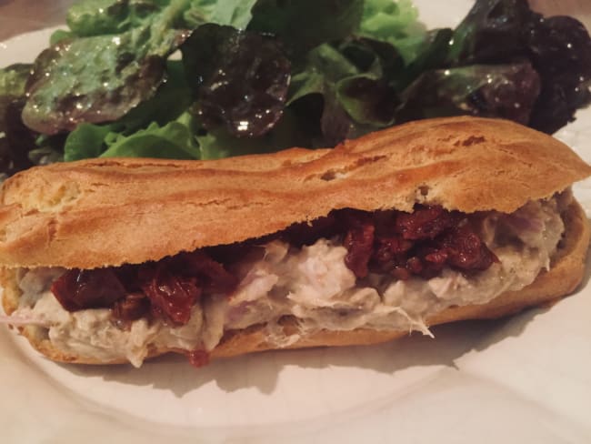 Eclairs aux rillettes de maquereau et tomates séchées