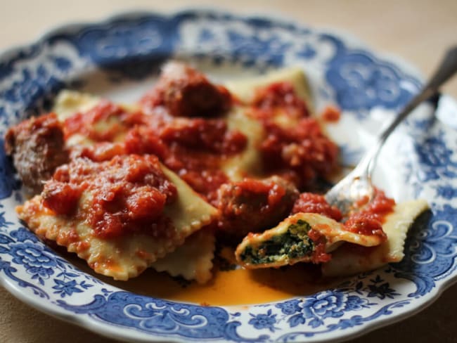 Ravioli de ricotta et épinards à la campidanese