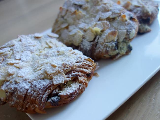 Pains au chocolat aux amandes