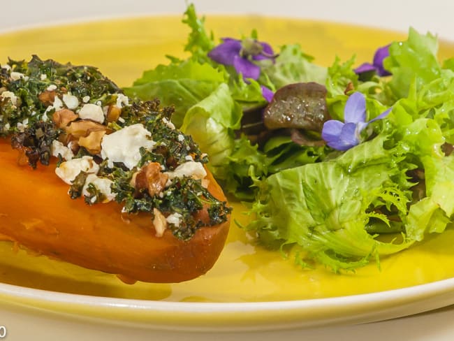 Patates douces au chou kale et à la féta