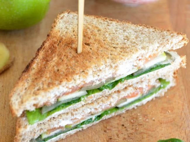 Club sandwich au saumon fumé et pomme verte