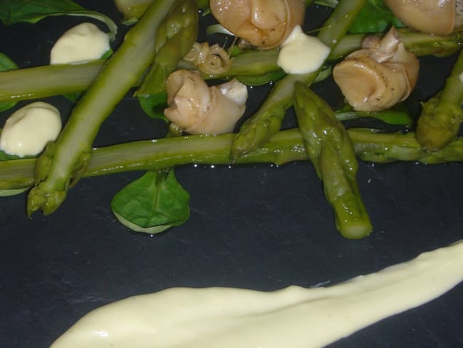 Salade de bulots aux asperges et Aïoli au gingembre 