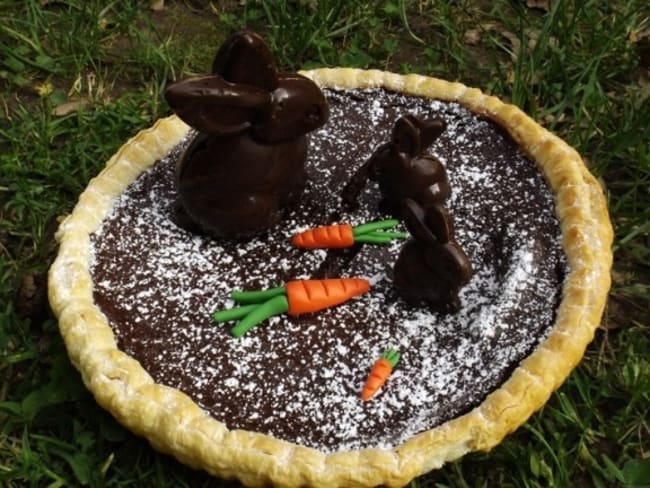 Tarte au chocolat de Pâques et ses lapins en chocolat