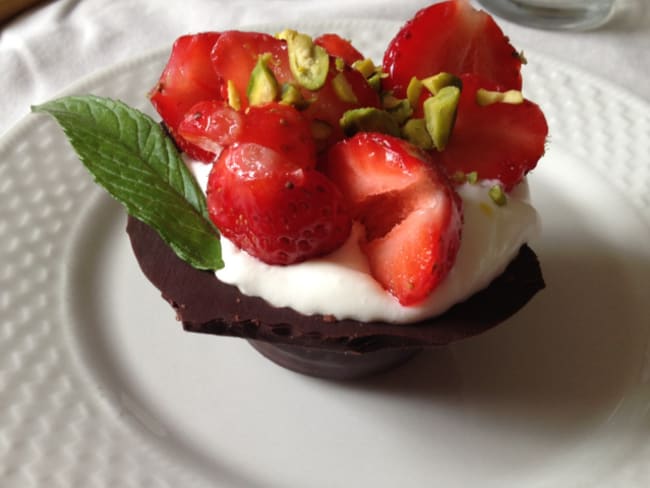 Barquettes au chocolat et fraise, chantilly à la mascarpone