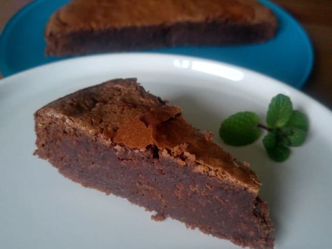 Gâteau ultra fondant chocolat, marron et rhum sans farine