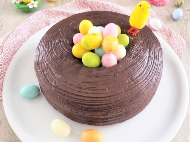 Gâteau au chocolat nid de Pâques