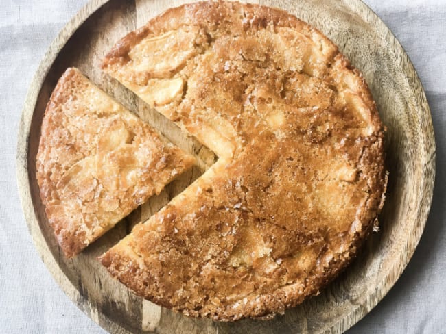 Gâteau croustillant aux pommes